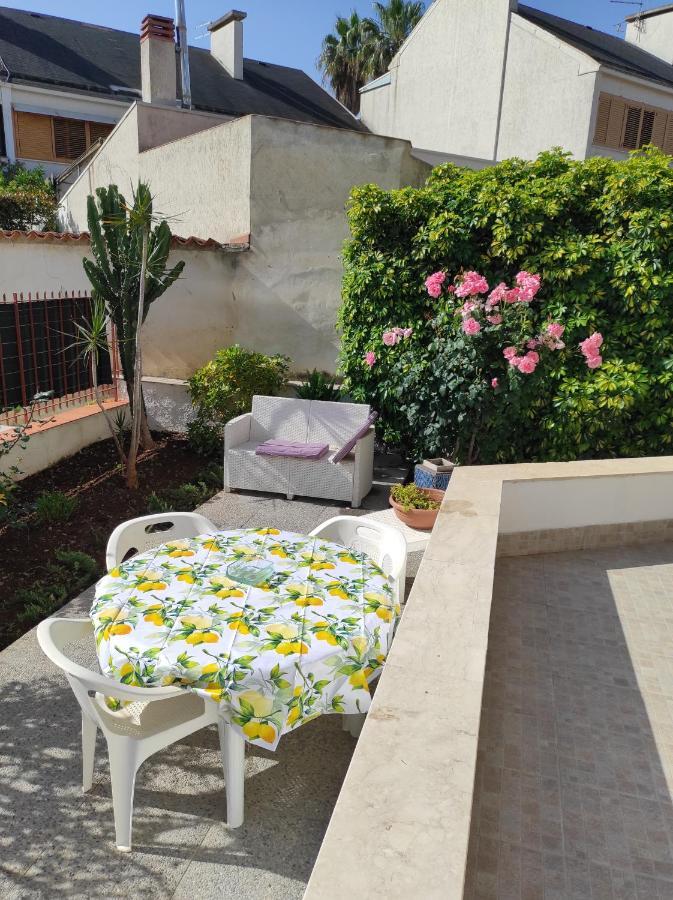 Вилла Antigone Holiday House Монделло Экстерьер фото
