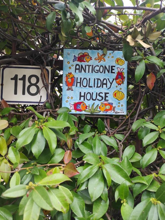 Вилла Antigone Holiday House Монделло Экстерьер фото