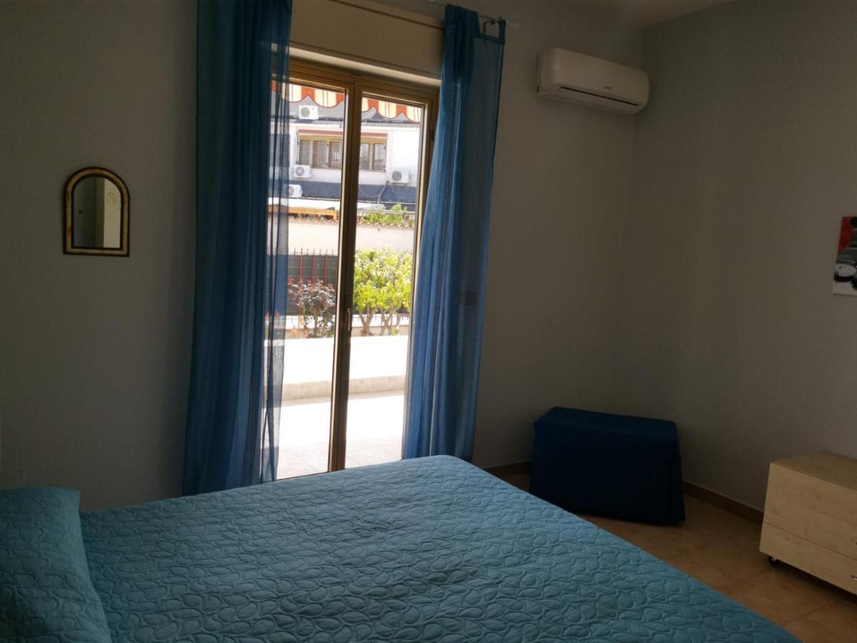 Вилла Antigone Holiday House Монделло Экстерьер фото